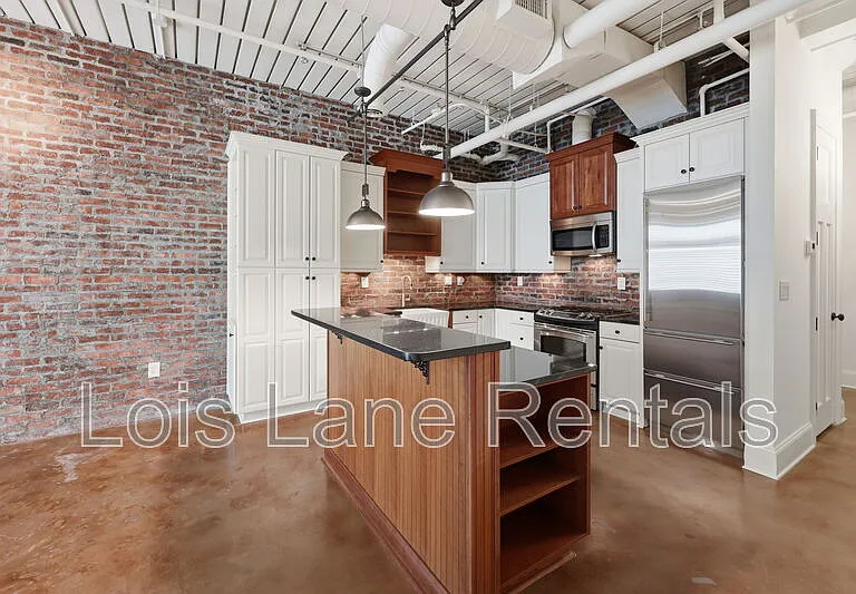 175 Concord St #204-1 — Photo 2