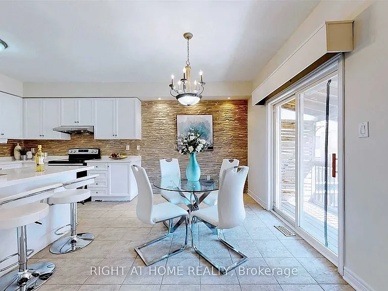 46 Danpatrick Dr — Photo 13