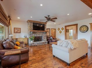 1633 Scenic Dr Unit 102, Graford, TX 76449