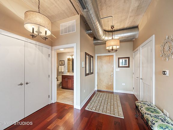 2nd image of 3245 N Ashland Ave APT 5A