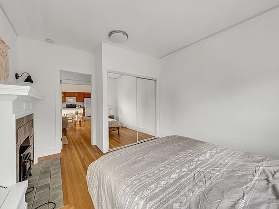 3rd image of 2719 Harrison St APT 3