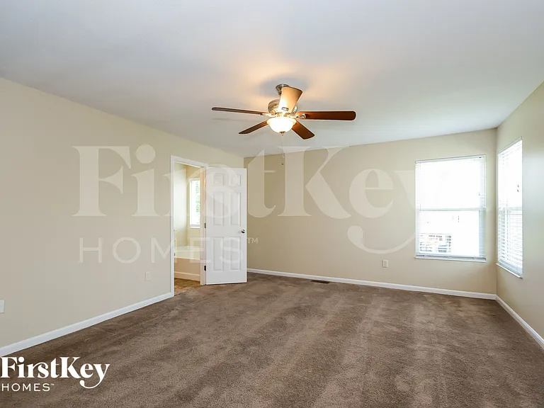 6747 Waverly Park — Photo 10