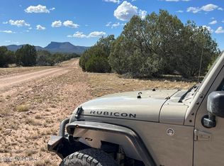 37916 W Howling Coyote Rd, Seligman, AZ 86337