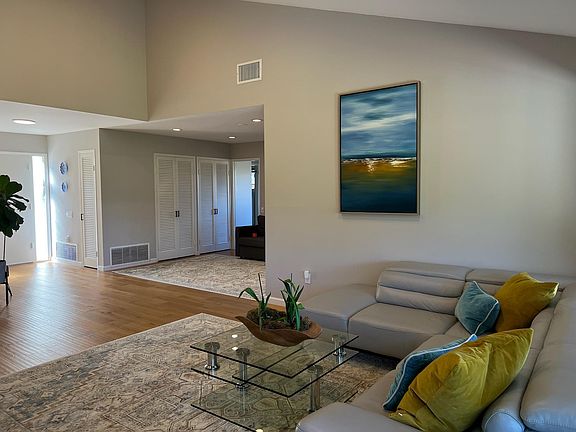 3rd image of 17255 Graciosa Ct