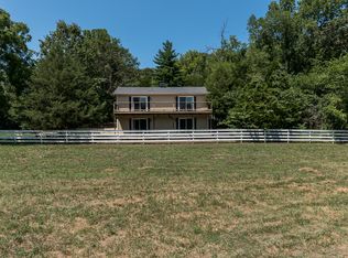 8904 Spanker Creek Rd, Bentonville, AR 72712