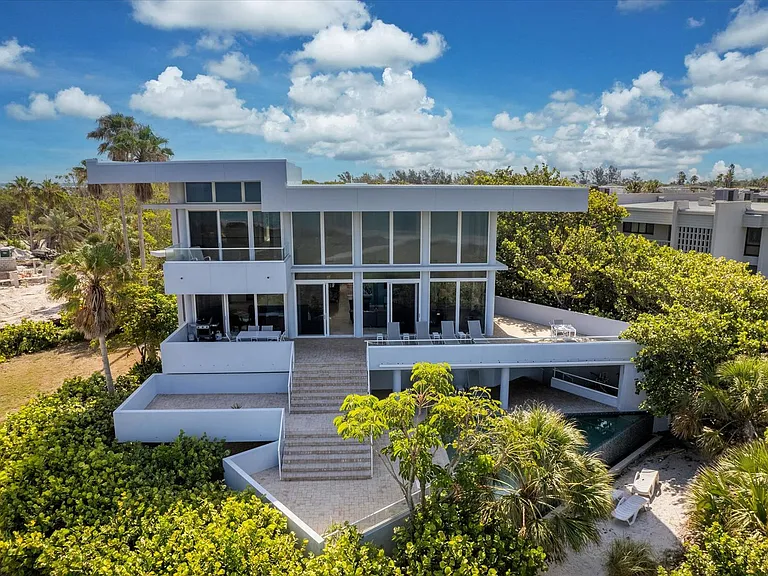 5801 Gulf Of Mexico Dr — Photo 4