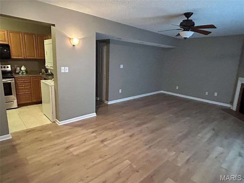 2 bed, 1.0 bath, $1,550 — Photo 2