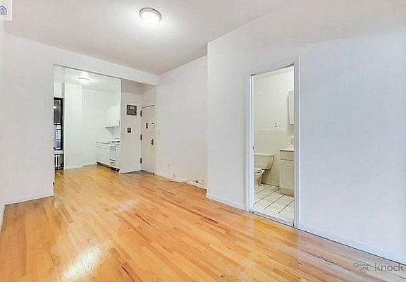 3rd image of 1731 2nd Ave APT 4FS