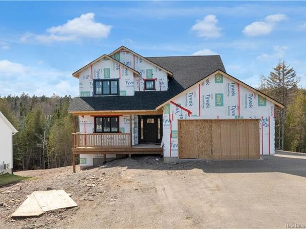 140 Montana Dr, Quispamsis, NB E2E 0W2