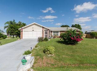 101 Hammock Rd SE, Palm Bay, FL 32909