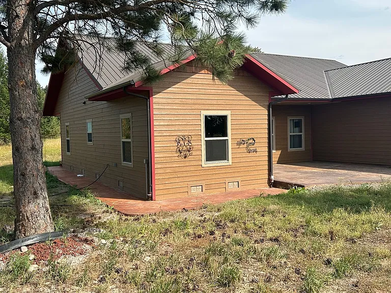 218 Pheasant Rd — Photo 3