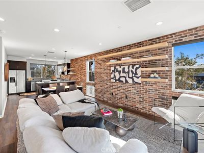 1515 Sullivan Ave, Costa Mesa, CA, 92627