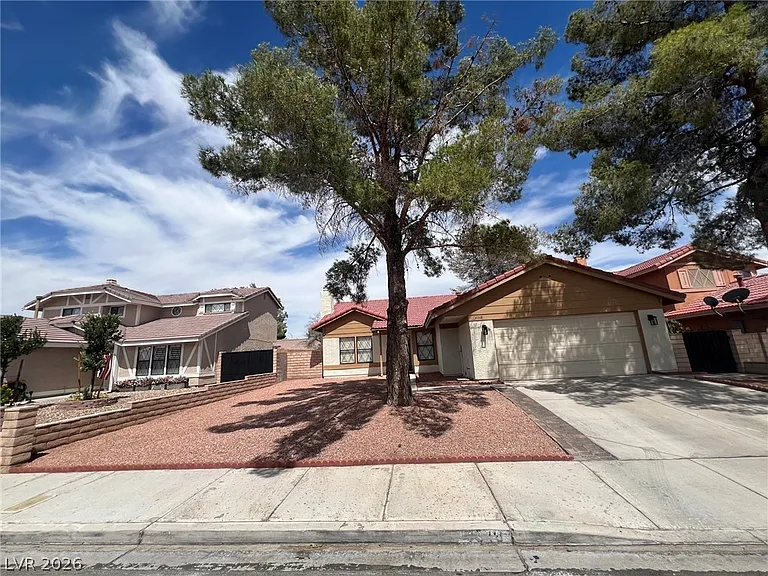 4348 Apex Dr — Photo 3