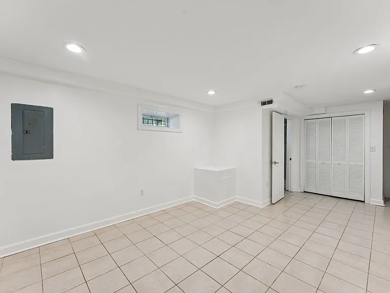 2911 Sherman Ave NW — Photo 34