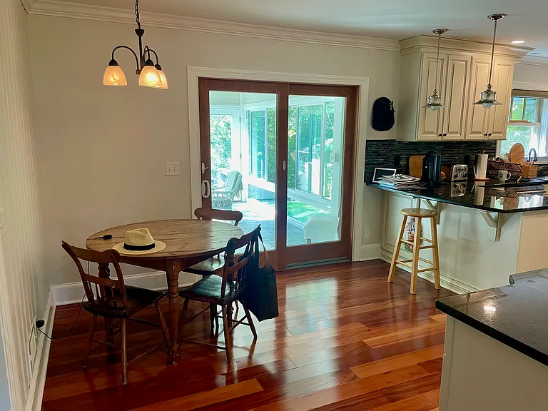 Dining nook