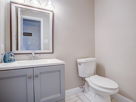 5th image of 7505 Ashwood Cir