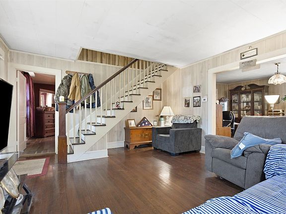 3rd image of 409 Staunton River Lndg