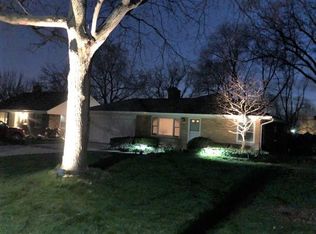 4053 N 111th St, Wauwatosa, WI 53222