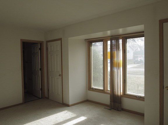 3rd image of 1410 Newcastle Ln