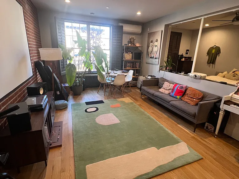 1738 Harman St #2F — Photo 7