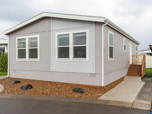 204 Cascade 78 Dr #78, Lebanon, OR 97355