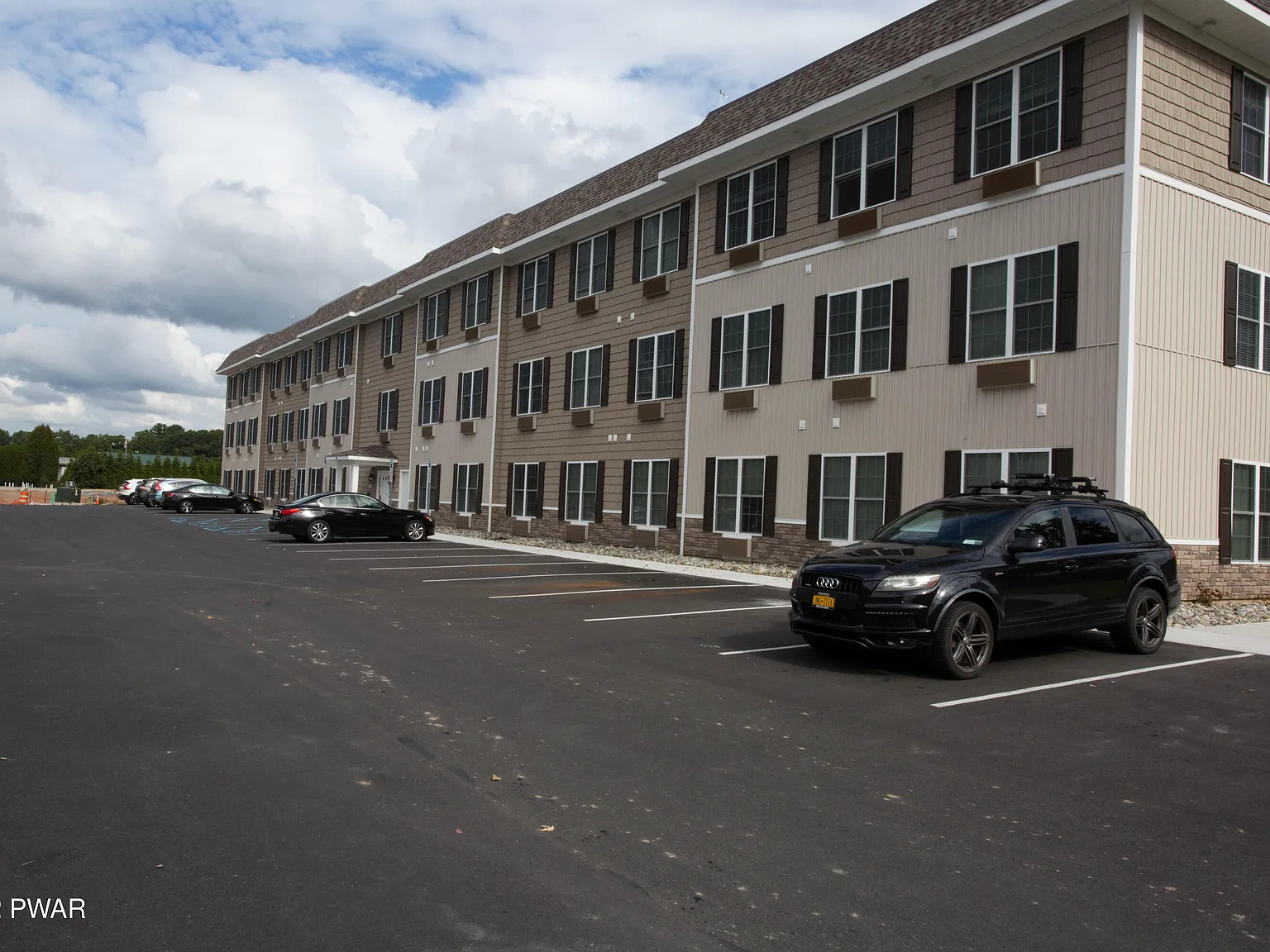 2 bed, 2.0 bath, 1260 sqft, $1,950 — Photo 3