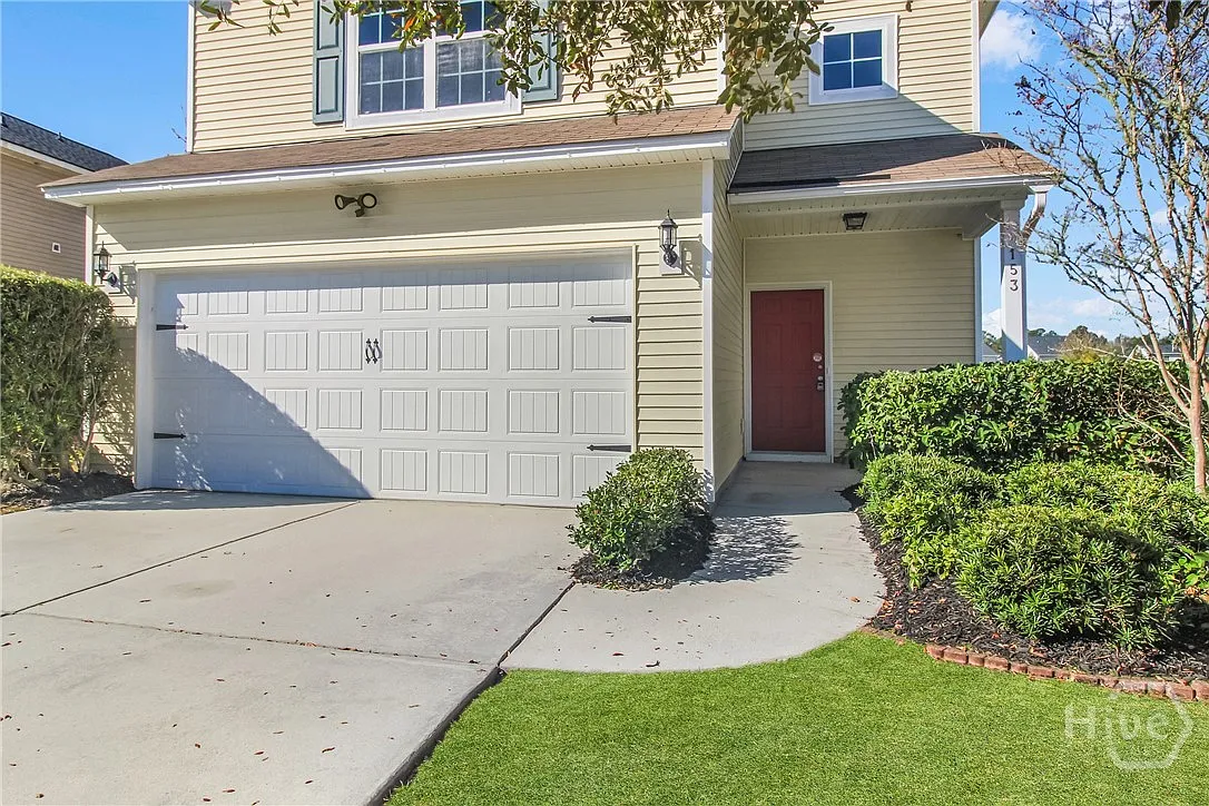 4 bed, 2.5 bath, 2025 sqft, $2,700 — Photo 4