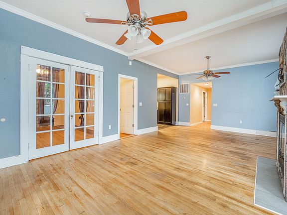 2nd image of 411 S Washington Ave