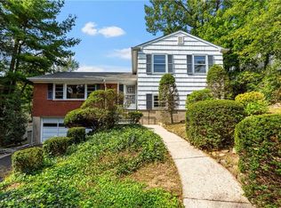 19 Rock Ridge Rd, Larchmont, NY 10538