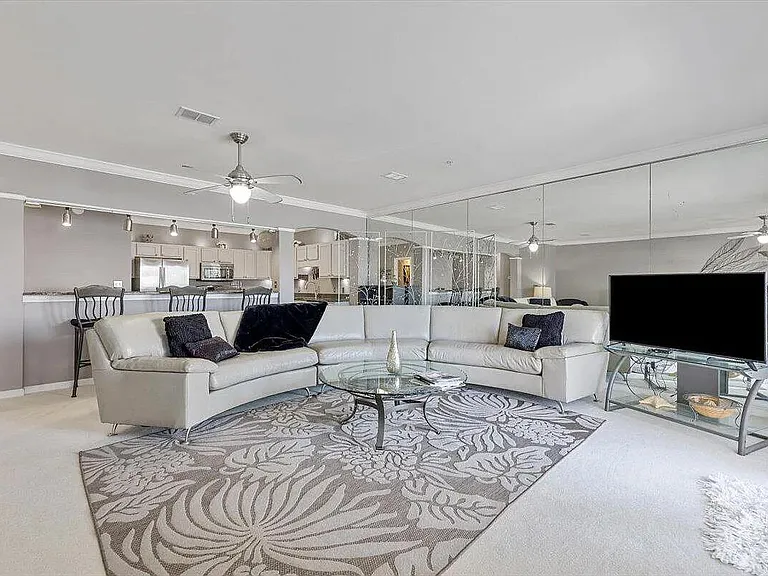 212 Harbor Blvd #303 — Photo 6