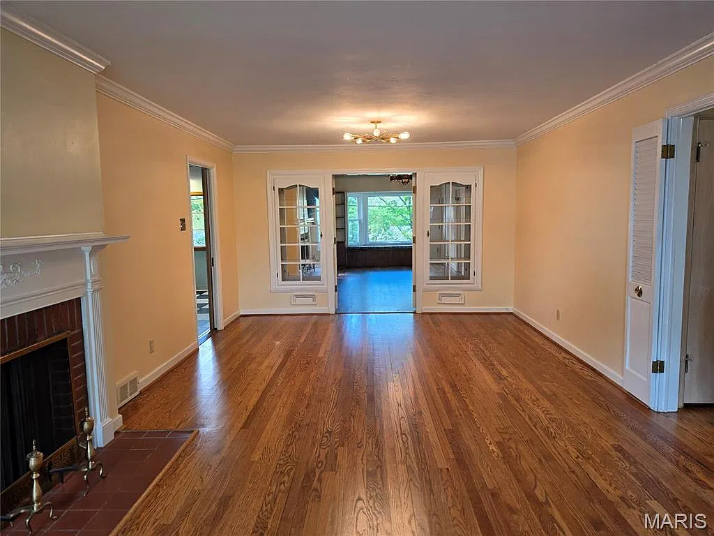 3 bed, 3.0 bath, 2425 sqft, $1,800 — Photo 4