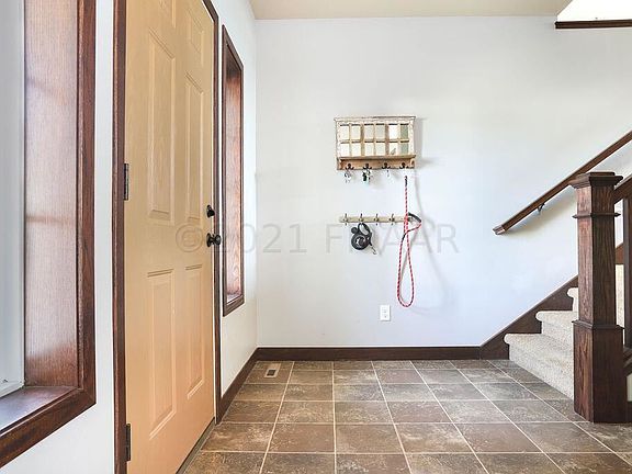 5th image of 1416 35th Street Cir S