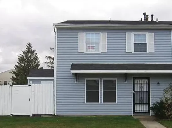 16 Lyric Ct, Sicklerville, NJ 08081