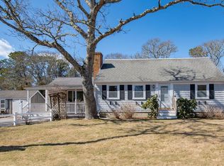 25 W Pond Rd, Chatham, MA 02633