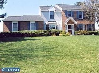 13 Bennington Dr, Lawrence Township, NJ 08648