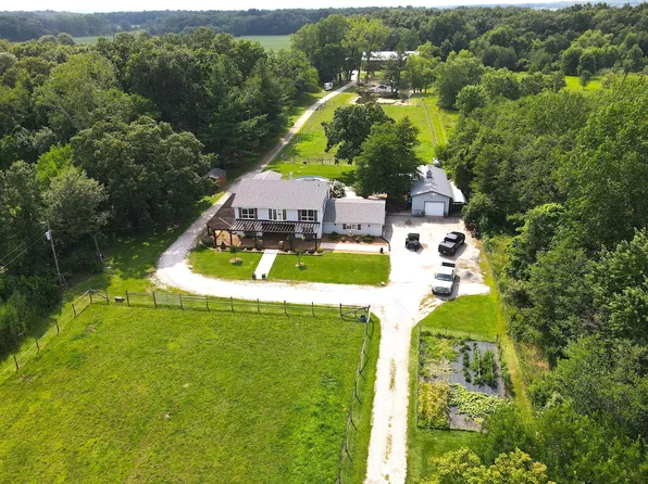 13226 County Line Rd, Crown Point, IN 46307