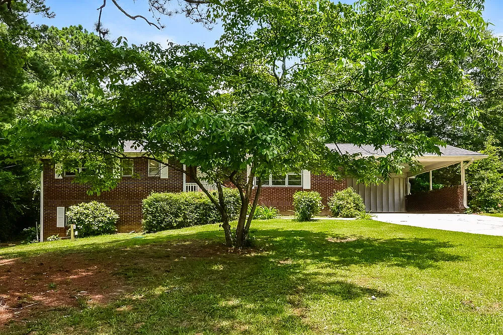 3 bed, 1.5 bath, 1538 sqft, $1,520 — Photo 3