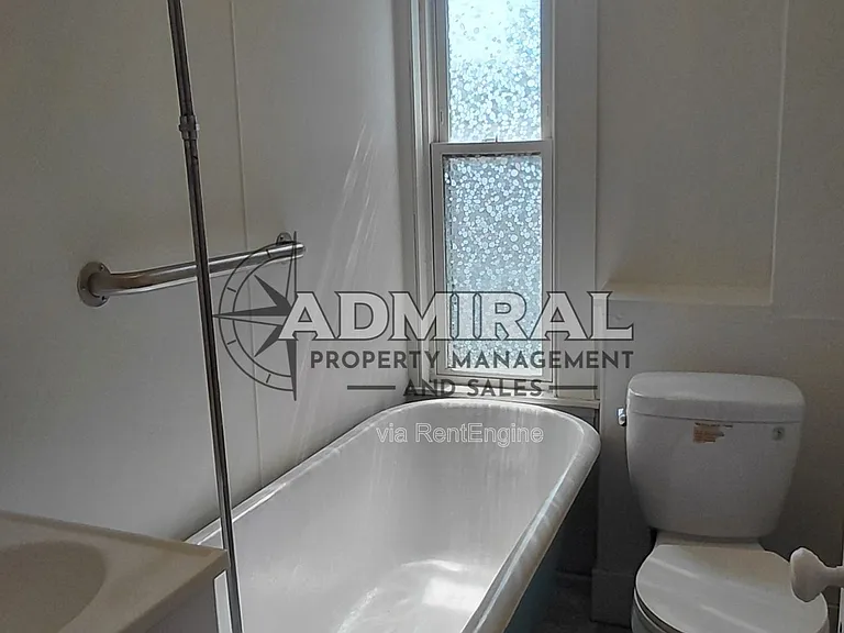 21 Knight St #4 — Photo 8