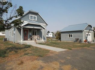 360 N College St, Adams, OR 97810