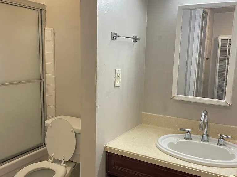 4621 El Camino Ave — Photo 4