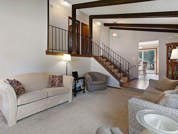 5th image of 8016 Idaho Cir N