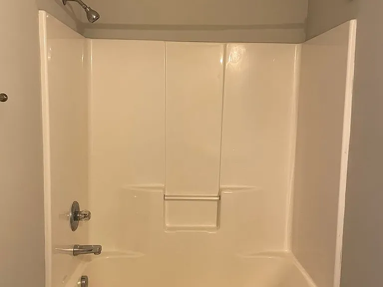 393 Lower Stone Ave #B — Photo 7