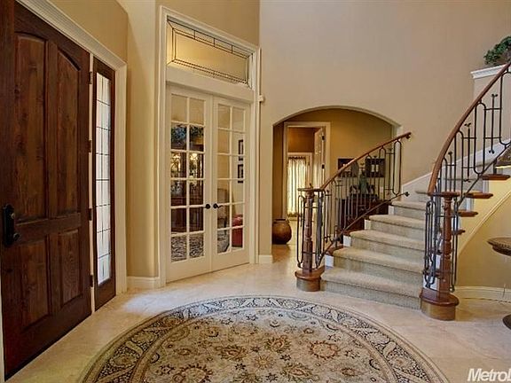 4th image of 2511 Dewsbury Dr
