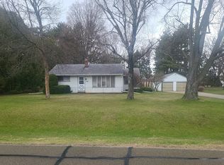 W5092 Cowgill Rd, Rio, WI 53960