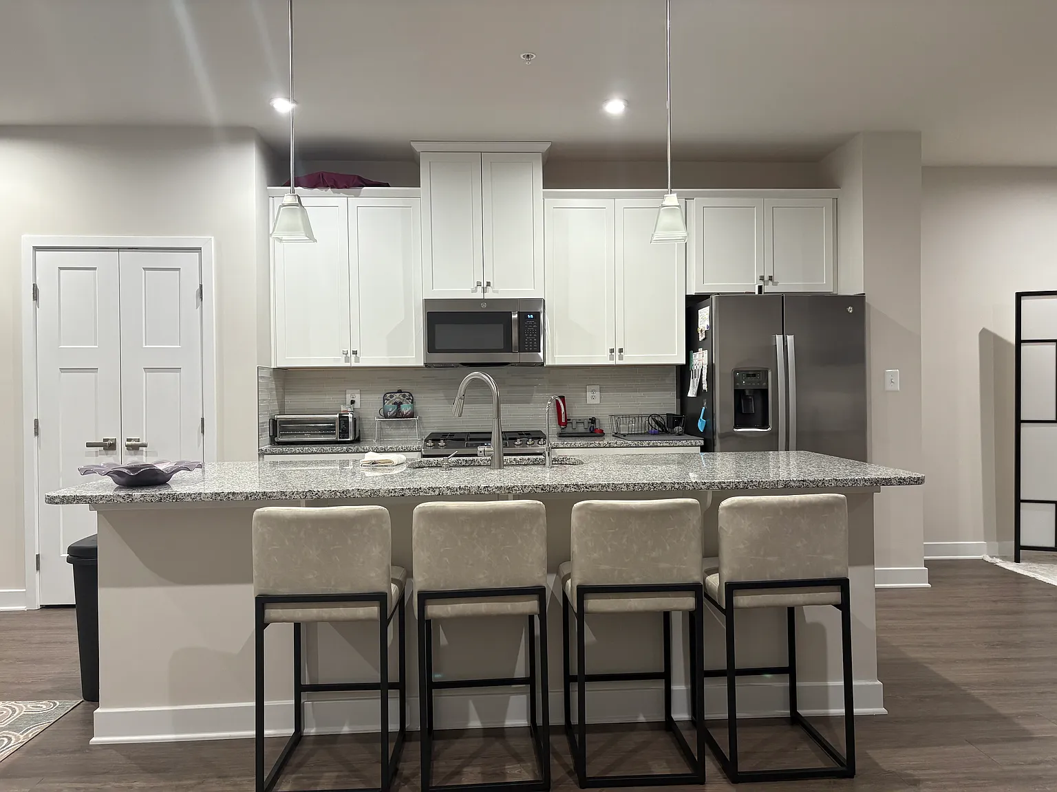 16573 Fife Way — Photo 2