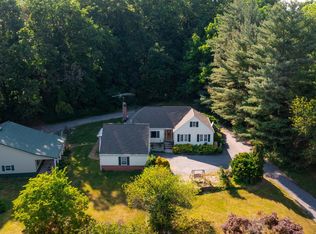 8802 Links Bridge Rd #A, Thurmont, MD 21788