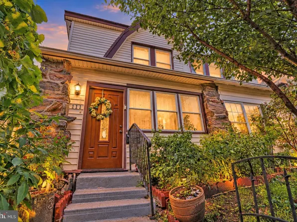 111 Oakley Rd, Upper Darby, PA 19082