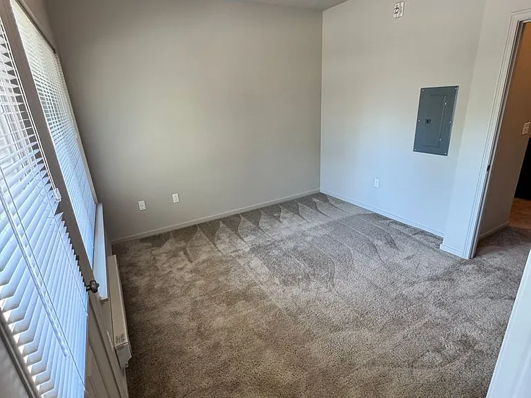 13409 NW Sherry St — Photo 8