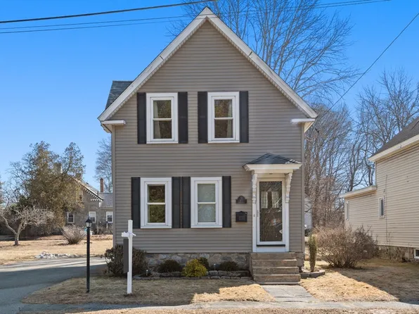 15 North St, Tewksbury, MA 01876