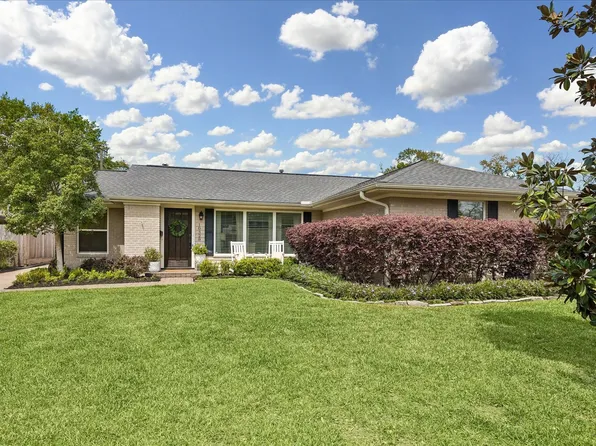 10328 Brinwood Dr, Houston, TX 77043